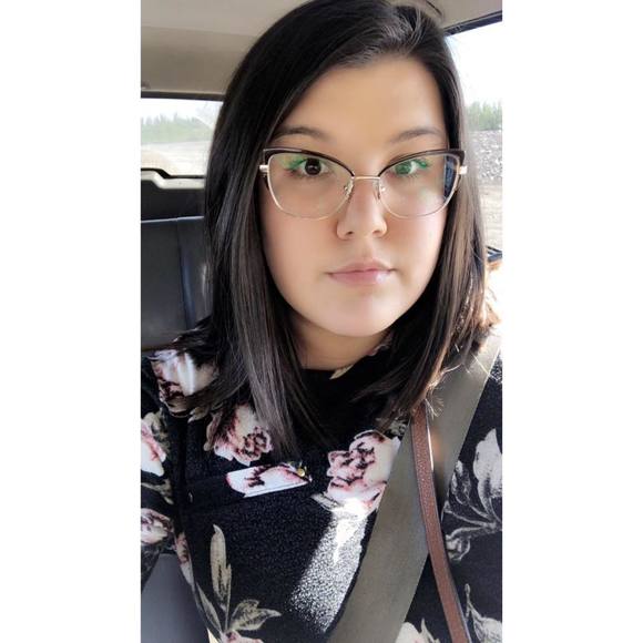 Meet your Posher, Tamara - Picture 1 of 1